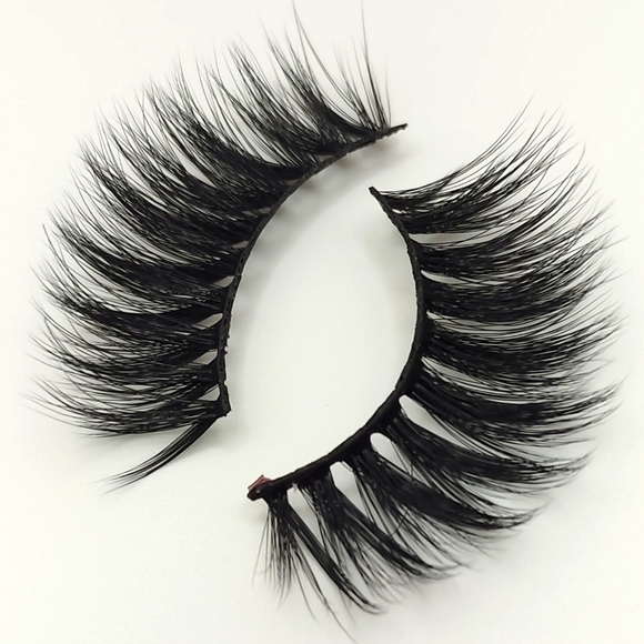 CosmicFlutter (Style #H632) 20-23mm Cruelty-Free 3D Mink Lash - Picture 15 of 16